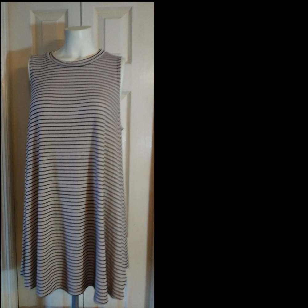 See You Monday Tan & Black Swing Dress Size L